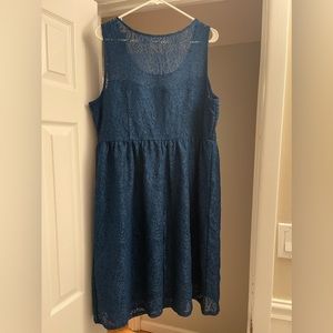 Beautiful Teal Woman’s Dress